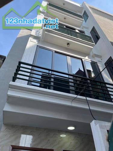 NHÀ ĐẸP ĐÔNG NGẠC - DT43M2 - 4 TẦNG - MT5,5 M - GIÁ 6,8 TỶ - KINH DOANH - GẦN Ô TÔ