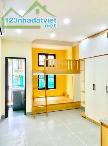 Bán Tòa CHDV Trương Định - HBT 90m2 - 7 tầng thang máy, Doanh thu khủng