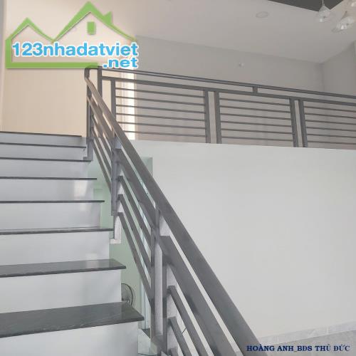 📌 📌 Bán nhà đường Tây Hòa, Quận 9 _ 2 tầng 2 pn 2 wc _ 60 m2 ( 4.6 x 13 ). - 2