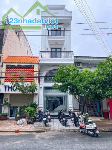 Nhà 4 lầu mặt tiền Lý Chính Thắng KDC 178 đường 3 tháng 2, Cần Thơ - 7.99 tỷ - 5