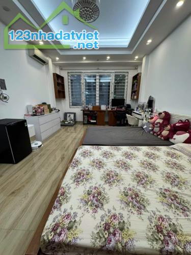 BÁN NHÀ KHU PHÂN LÔ HỒNG HÀ - BA ĐÌNH, KD ÔTÔ TRÁNH, VỈA HÈ: 50M, 6T, MT: 4M, NHỈNH 10 TỶ