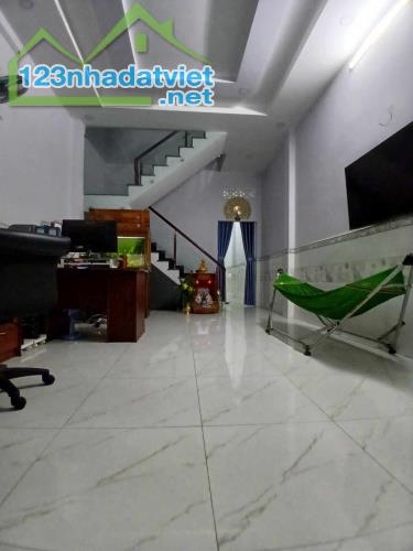 BÁN NHÀ MẶT TIỀN KINH DOANH-HIỆP THÀNH QUẬN 12- 120M2, 2 TẦNG CHỈ NHỈNH 5 TỶ