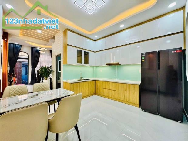 Bán Nhà - Mặt Tiền Hẻm 8m - Dương Bá Trạc - 75m2 - 5 x 15 - 5 Tầng - 11.3 Tỷ - 1