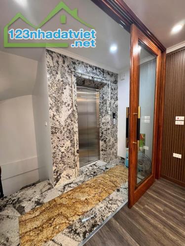 PHÂN LÔ VIP MAI DỊCH CẦU GIẤY 6 TẦNG THANG MÁY  80m 20 TỶ 2 THOÁNG TRƯỚC SAU VỈA HÈ Ô TÔ - 2