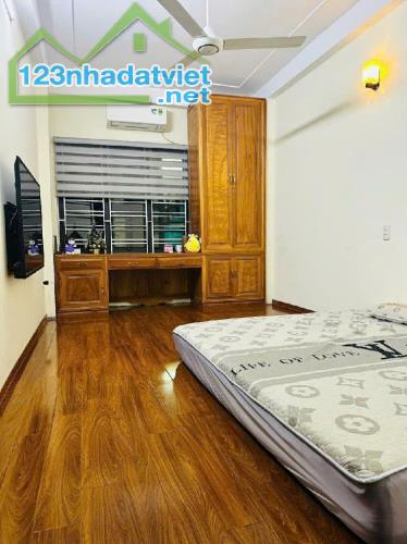Nhà Đẹp Trần khát chân 5 tầng 35m² mặt tiền 3.3m rất thoáng. - 3