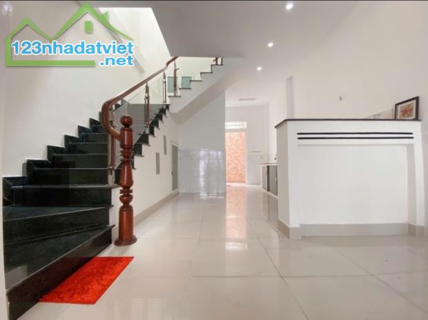 Bán nhà Trần Xuân Soạn - Quận 7 - dtsd 160m2 - ngang 4.3m - nhỉnh 7.x tỷ xíu TL.