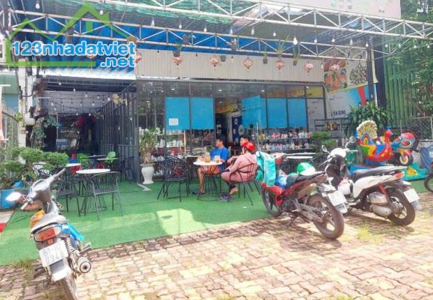 Ngân Hàng Dí NợCần bán quán Cafe Kèm Khu Vui Chơi Ở Thị Trấn Củ Chi 200m2 SổHồngRiêng 790t - 2