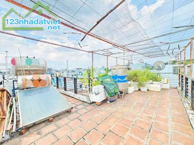 CĂN GÓC 2 MẶT TIỀN 4 TẦNG GẦN CÔNG VIÊN GIA ĐỊNH. GIÁ 3.38 TỶ