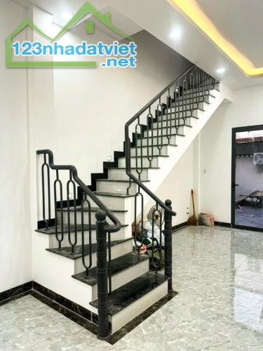 Bán Nhà mới SH Linh Đông, 2T, 43m2, XH vào tận nơi, cách MT 30m, nhỉnh  4 tỷ - 2