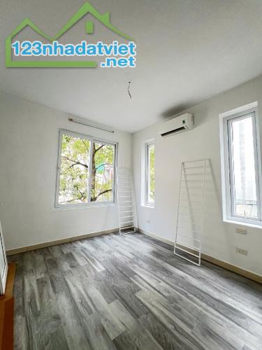 Bán nhà siêu Víp   : Phố Mỹ Đình – Giá chỉ hơn 8 Tỷ -Diện tích : 41m - 3