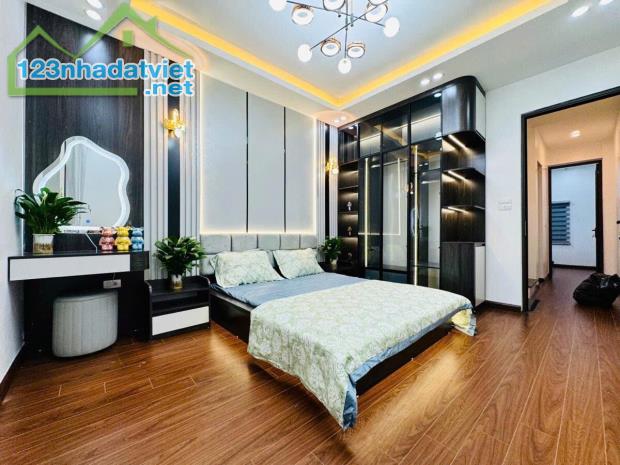 BÁN NHÀ ĐẶNG THÙY TRÂM CẦU GIẤY 58m 18 TỶ 5 TẦNG mt 8m Ô TÔ TRÁNH 3 THOÁNG Ô CHỜ THANG MÁY - 4