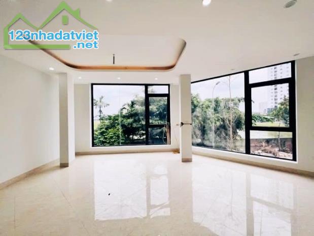 Nhà Hưng Thịnh, Vỉa Hè OTO Tránh, Lô Góc 3 T, View CV , 60m2, 14.2 Tỷ - 1