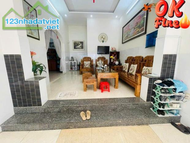 bán nhà 1 Trệt 1 Lầu P8 Vũng Tàu hẻm ôtô, vào nhà DT: 73m² giá 4 tỷ 5