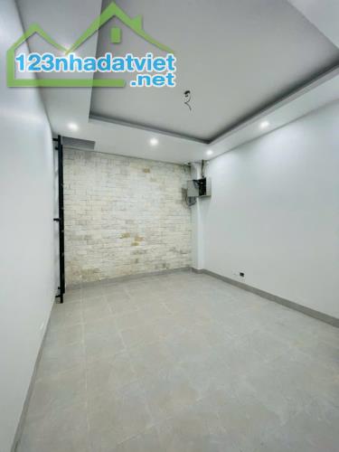 Bán chung cư mini Ngõ 29 Khương Hạ : 55m2 , Giá nhỉnh 7 tỷ doanh thu 35 triệu/tháng , ngõ - 5