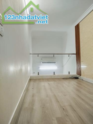 🆘 Bán Nhà VIP Trung Phụng ,Đống Đa 22 M2 4T MT 3 M, Chỉ 3.6 Tỷ Mặt Ngõ Thẳng Tắp gần sát - 1