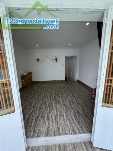 Kiệt 3m Phan Thanh, chỉ 2ty7 có ngay 70m2 x 2 tầng, 3PN,gần ĐH Duy Tân.