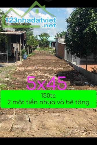 Ban246 m đất hai mặt tiền đường nhựa,có 150 m thổ cư - 2