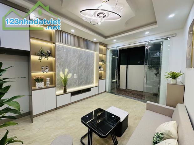 Cần Bán Nhà 30m² 5 Tầng, 3PN Tại Minh Khai, Nhà Đẹp Giá Tốt, Chỉ 5.86 Tỷ - 2