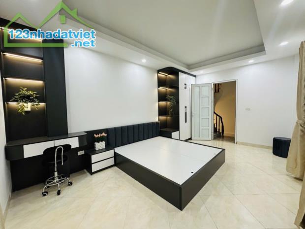 Cần Bán Nhà 30m² 5 Tầng, 3PN Tại Minh Khai, Nhà Đẹp Giá Tốt, Chỉ 5.86 Tỷ - 3