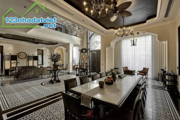 Bán Biệt thự siêu VIP mặt phố Cao Bá Quát, đẹp nhất Ba Đình - 420m2, 6 tầng, MT 20m - 4