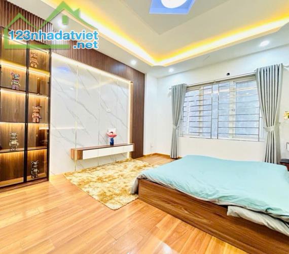 Hiếm - Bán Nhà Ngõ 73 Hoàng Ngân, Thanh Xuân 38m2 x 4T, Ô Tô Đỗ Cửa Chỉ 6.8 Tỷ. - 4