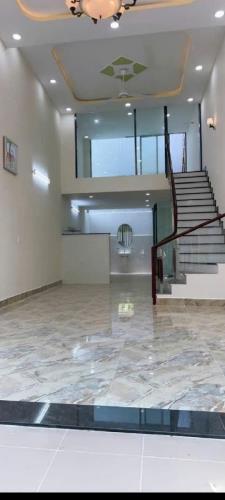 Bán Nhà Mặt Tiền, đường 10m, 4.1 x 15m , gần Lê Văn Khương,Quận 12,giá chỉ 5.5 tỷ - 1