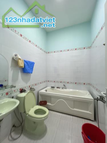 Mặt tiền 12 m - Lý thánh tông - Tân Phú 78 m²- 5 tầng - hơn 9 tỷ -Gấp - 2