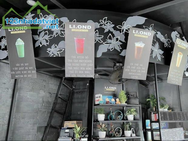 Sang nhượng quán cafe 2 mặt tiền tại Quận Tân Phú