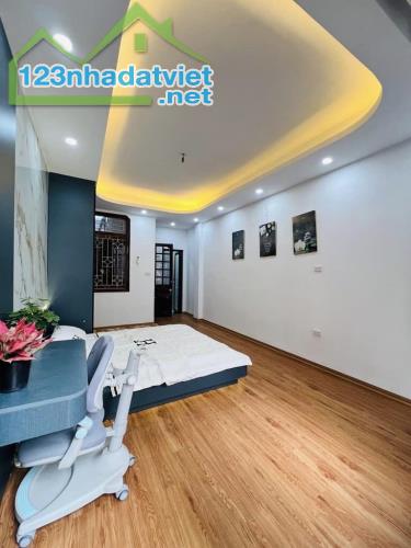 Bán nhà Kim Giang- Thanh Trì, DT 40m2x5 tầng, MT 3.6m, ô tô qua nhà, kinh doanh đỉnh - 2