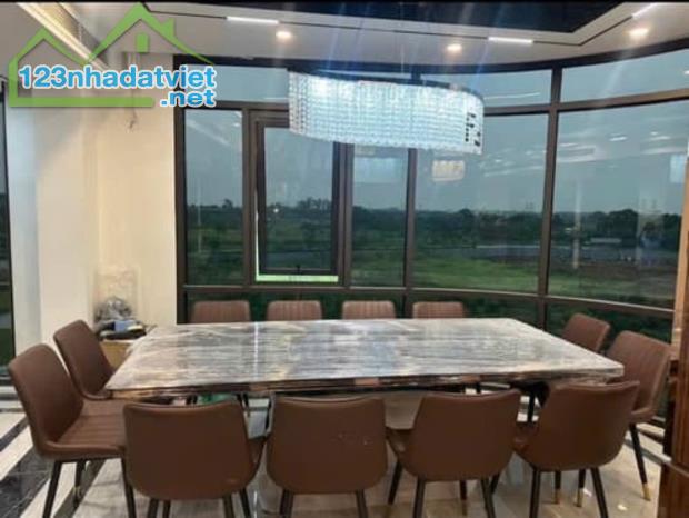 SIÊU PHẨM TÒA NHÀ VIP LONG BIÊN 7 TẦNG NỔI 1 TẦNG HẦM - VIEW HỒ - 62M2 - MT 6.5M. 27 TỶ - 4