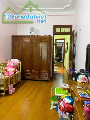 SIÊU HÓT CHỈ 11.85 TỶ PHƯỜNG Ô CHỢ DỪA TT ĐỐNG ĐA NHÀ RIÊNG 61m2 CHỈ VÀI BƯỚC RA PHỐ - 1