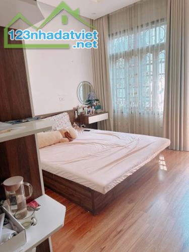 Nhà Đình Thôn, Ngõ thông, rộng 2.7m, 40m ra bãi oto, 52m2, 7.8tỷ - 2