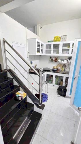 Bán nhà 2 lầu vị trí đẹp gần mặt tiền Trần Hưng Đạo Phường 7 Quận 5
