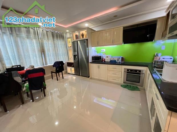 GÒ VẤP - NHÀ VIEW SÂN BAY - BÁN NHÀ ĐỂ ĐI TÂY - TẶNG NỘI THẤT SỊN - 42M2 - NHỈNH NHẸ 5 XU