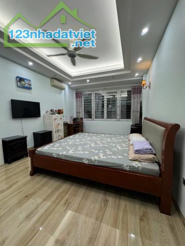 Mặt tiền khủng 8m! Bán nhà mặt phố Trần Xuân Soạn 230m2 x 148 tỷ, tòa văn phòng đỉnh - 1