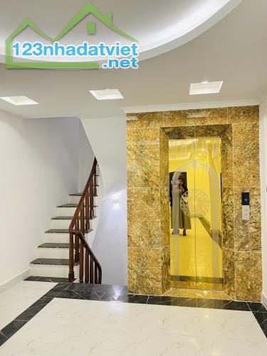 NHÀ ĐẸP, CẠNH UBND PHƯỜNG HOÀNG LIỆT 5 TẦNG 43M2 10,3 TỶ