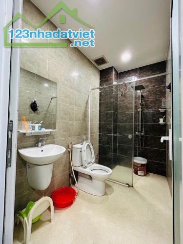 Bán nhà Lê Văn Lương 4.2*21 5 tầng phương Tân Kiển Quận 7 giá chỉ 11 tỷ - 2