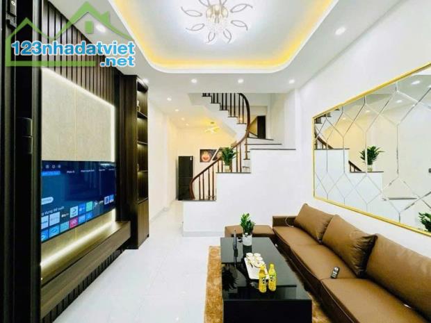 KHÔNG CÓ NHÀ THỨ 2, CHỈ 4.2 TỶ TẬN 52m2-MẶT TIỀN 3.3M- MINH KHAI