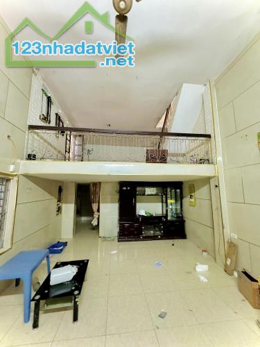 BÁN NHÀ BẠCH MAI, 34M, 2T, MT 4,1M, LÔ GÓC, NGÕ RỘNG, XÂY CCMN, CHỈ 6,5 TỶ. - 2