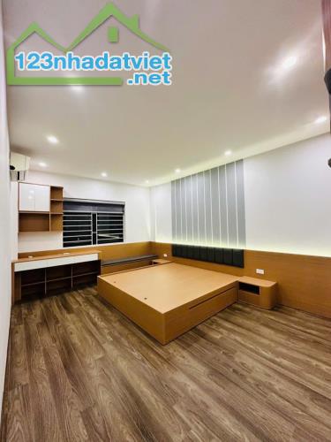 TOÀ CT4B_ ĐN2_ BẮC LINH ĐÀM _ 73M2 THÔNG THUỶ _ FULL MỚI NỘI THẤT _ GIÁ NHỈNH 3,8 TỶ - 3