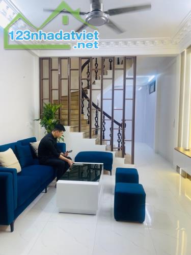 💥Nhà Đẹp Thịnh Quang, Ngã Tư Sở, Ngõ Ba Gác Tránh, Full Nội Thất, 37m2x5Tầng, Giá 8.8 Tỷ - 2