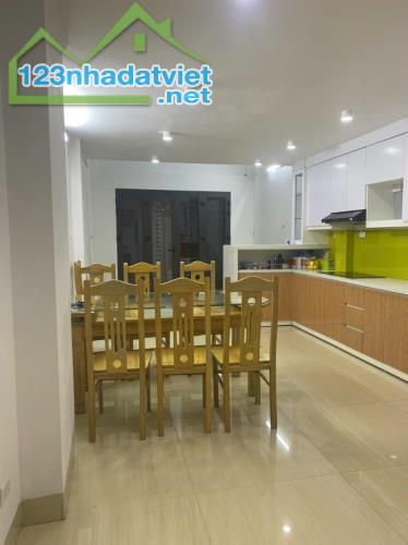 Bán nhà Bồ Đề,Long Biên 5 tầng,38m ngõ thông,oto đỗ cổng giá 7 tỷ - 2