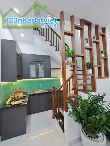 Định Công Thượng, Hoàng Mai, 40m2, 5 Tầng, Mặt Tiền 4.4m, Còn 6.9 Tỷ. - 2