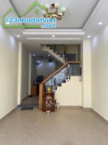 BÁN NHÀ 3 TẦNG KẾ HOÀNG DIỆU 2 LINH TRUNG - GẦN 70M2 - GIÁ TỐT CHỈ NHỈNH 6 TỶ