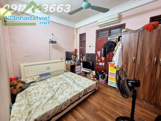 🏡 Nhà đẹp Trương Định - 4 tầng - Sân rộng thoáng - Giá 5.2 tỷ! - 2