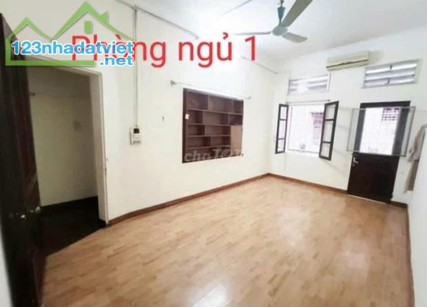 Cho thuê nhà ngõ đường Hoàng Mai, Quận Hoàng Mai 40m x 3 tầng, giá 10tr/tháng - 2