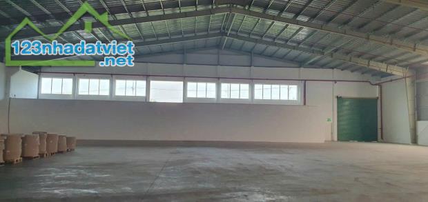 Cho thuê 3000m2 XƯỞNG KCN Long Bình Biên Hòa , Đ.Nai Gía : 322 triệu , gía rẻ cùng khu vực - 3