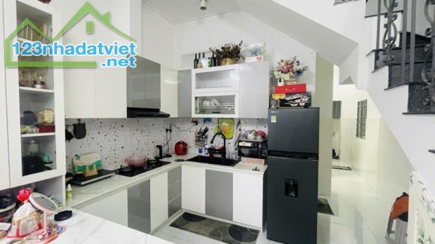 Nhà 2 tầng Nguyễn Văn Quá – Đông Hưng Thuận – Q12 – Hẻm xe hơi – 60m2 –3.8Tỷ - 2