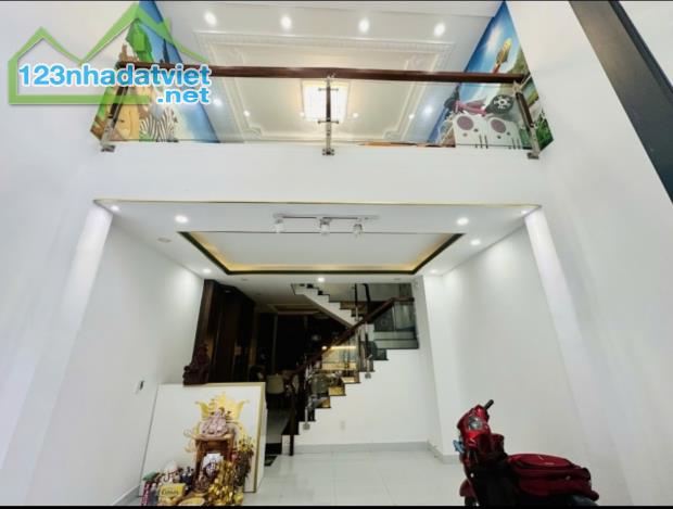 Nhà mới Huỳnh Tấn Phát - Quận 7 - HXH -50m2 - ngang 4.3m - 4 phòng ngủ - nhỉnh 7 tỷ TL. - 2