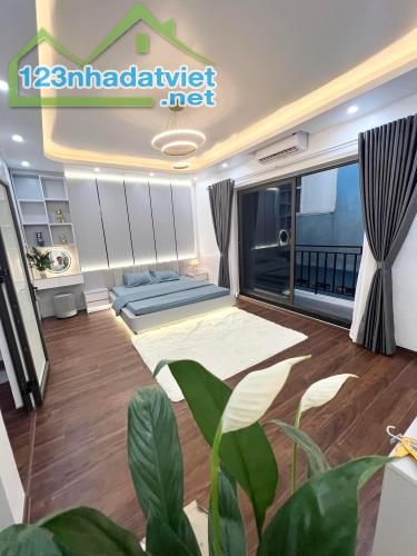 Bán nhà ngõ 241 Khâm Thiên, diện tích 42m2, 4 tầng, mặt tiền 6m, vị trí trung tâm, nhà đẹp - 4